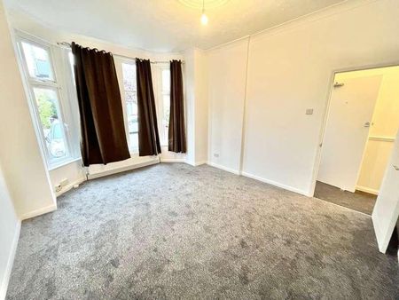 Ilfracombe Road, Southend-on-sea, Essex, SS2 - Photo 3