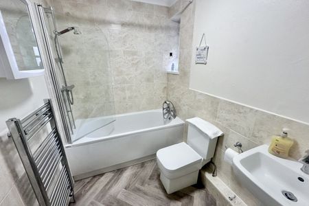 Winchester Way, Scawsby, DONCASTER - Photo 2