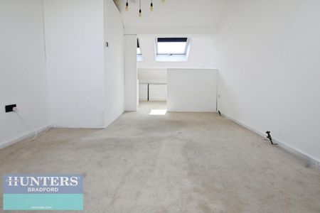 1 bedroom Flat To Let - Photo 4