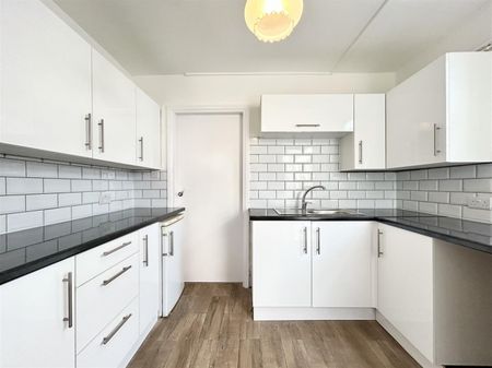 1 Bedroom Room To Let - Photo 5