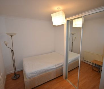 Room in a Shared House, Burgess Road, SO16 - Photo 1