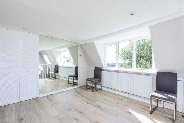 Hill Rise, Richmond, TW10 - Photo 1