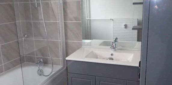 Appartement à louer 5 pièces 95m² - Photo 2