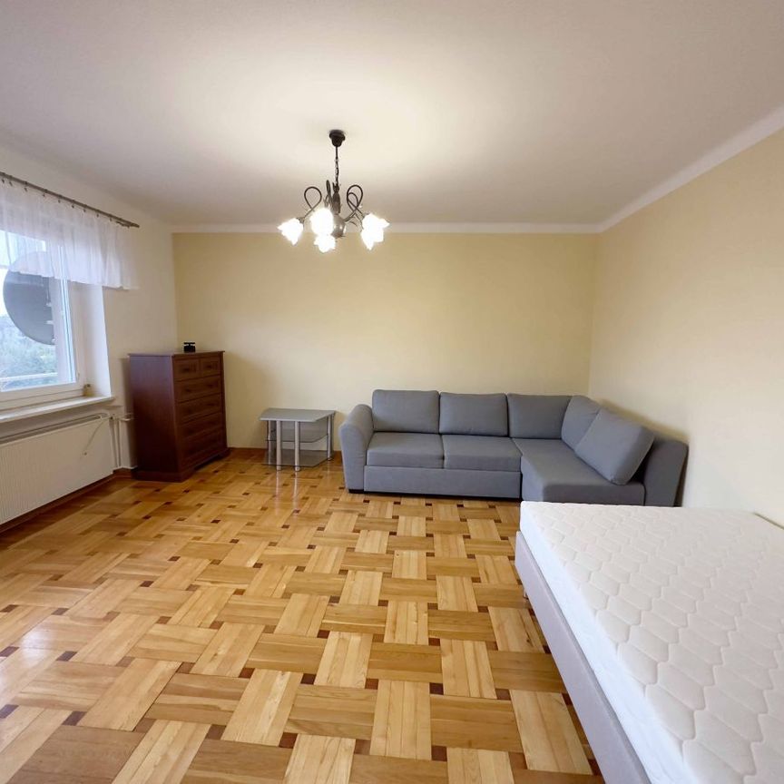 Dm z 6 sypialniami oraz 2 łazienkami - Photo 1