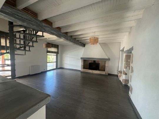 Location maison 5 pièces, 137.00m², Aiguillon - Photo 1