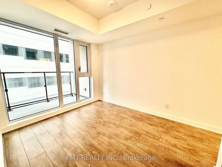 543 Richmond Street W #537 - Photo 3