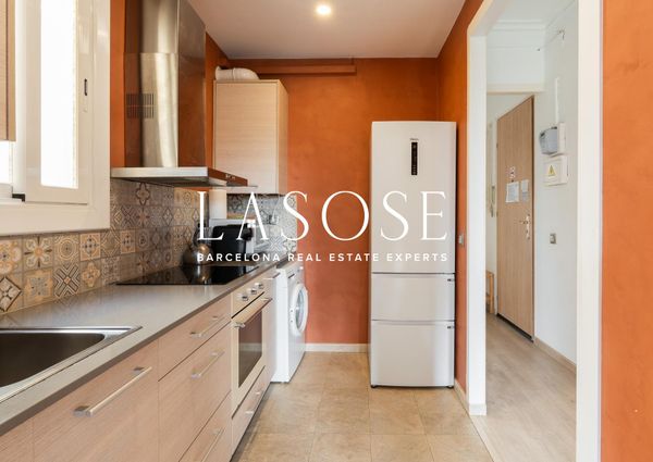 Apartment 63m² with terrace to rent in Dreta de l'Eixample, Barcelona