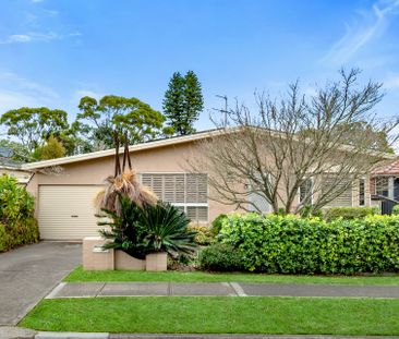 CHARMING FAMILY HOME! - Photo 2