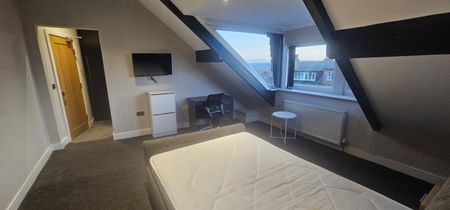 6 Bed - 4 Rosemont Road, Leeds - LS13 3PP - Student/Professional - Photo 3