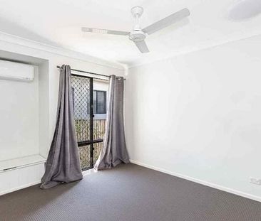 11 Helvellyn Street, Bushland Beach - Photo 2