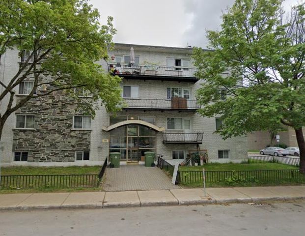 5250 Charleroi | 5250 Charleroi, Montreal - Photo 1