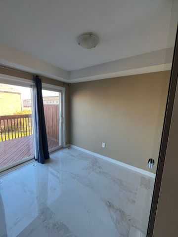 For Lease - 13 Rouge River Drive Unit# B, Toronto, Ontario - Photo 3