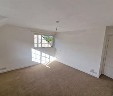 3 bedroom detached house to rent - Photo 5