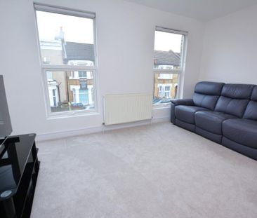 2 bedroom property to rent - Photo 6