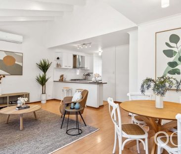 Open the Door To Effortless Style and Everyday Convenience - Photo 4