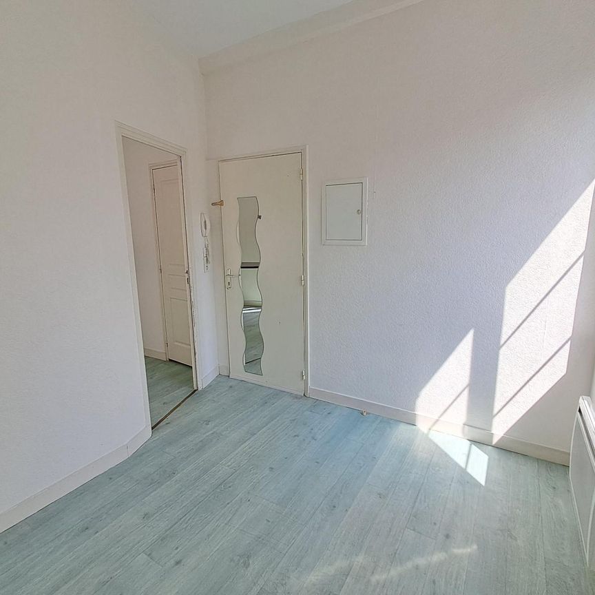 Location Appartement 1 pièce 16m² NANTES 44000 - Photo 1