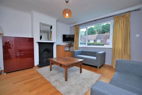 4 bedroom semi-detached house to rent - Photo 1