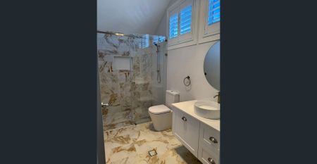 Brand-New Split-Level Deluxe Home - Photo 5