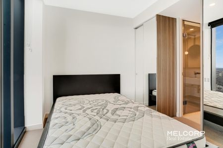 SWANSTON CENTRAL - FURNISHED APARTMENT IN HEART OF IT ALL - Photo 3