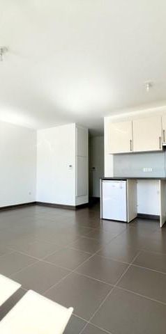 Location Appartement 1 pièce 36m² RUEIL MALMAISON 92500 - Photo 1