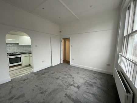 1 Bed Flat, Alexandra Road, NW8 - Photo 4
