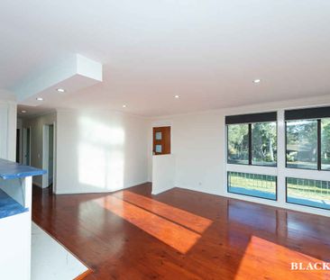 Renovated three bedroom home - Photo 6