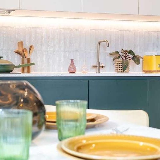 The Maple, Temple Fortune, NW2 - Photo 1