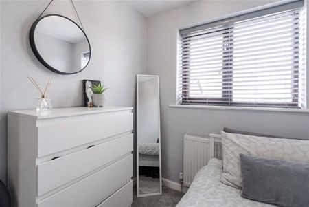 Amber Grove, Westhoughton, Bolton - Photo 2