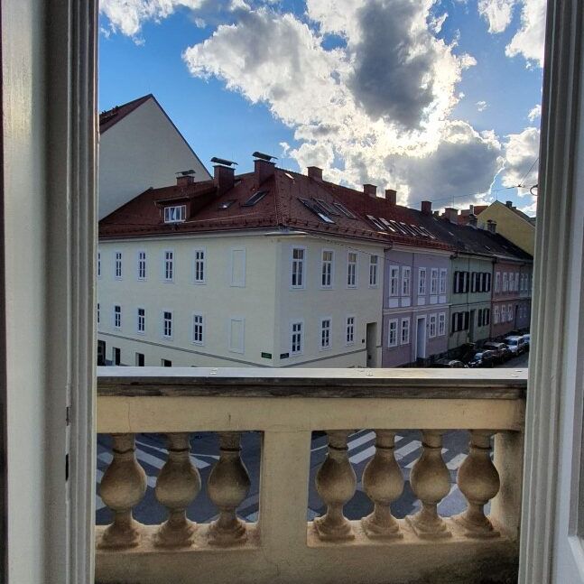 Vermietet | Brockmanngasse: Großzügige 3-Zimmer-Altbauwohnung mit Balkon - Foto 1