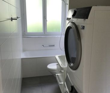 Wohnen mit Panorama - Blick über die Stadt und die Bergen - Photo 3