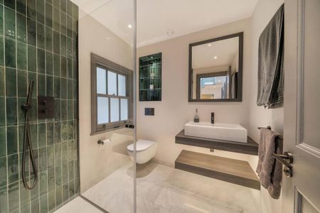 3 bedroom mews to rent - Photo 2