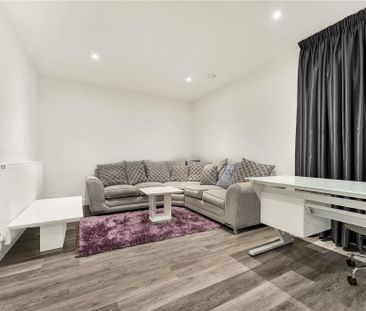 3 bedroom apartment to rent - Photo 1