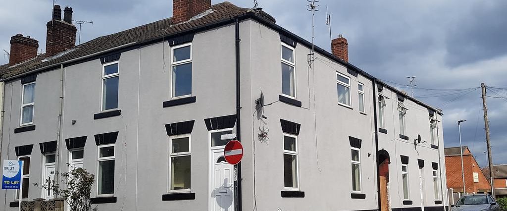 2 bedroom terraced house to rent - Photo 1