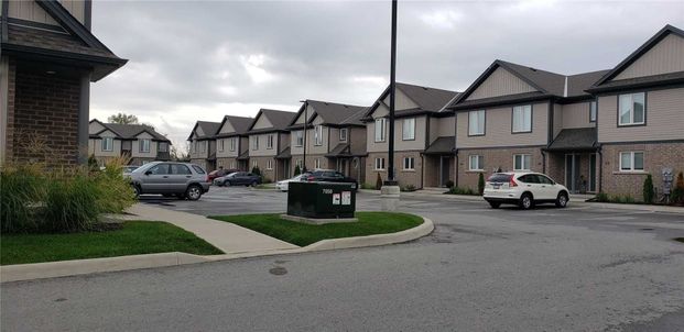 For Lease - 7768 Ascot Circle Unit# 83, Niagara Falls, Ontario - Photo 1