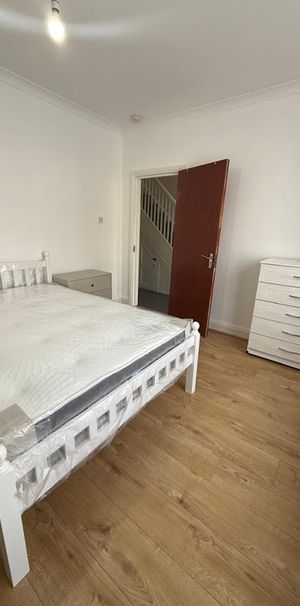 Room in a Shared House, Perth Road, N22 - Photo 1