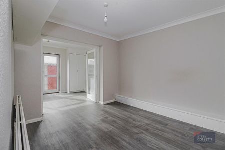 3 bedroom terraced house to rent - Photo 3