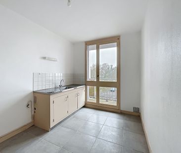 Location Appartement 2 pièces 50m² ST LO 50000 - Photo 3