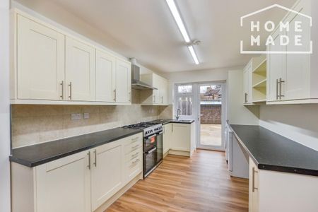 2 bedroom flat to rent - Photo 3