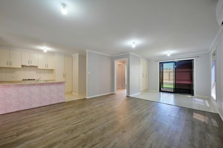 COSY FAMILY HOME IN CENTRAL LOCATION - Photo 5