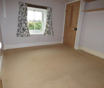 4 bedroom detached house to rent - Photo 4