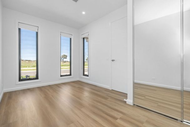 Brand new elegant home - Photo 1