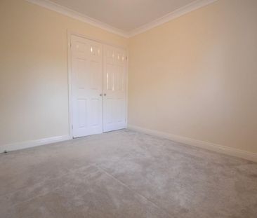 3 bedroom House To Let - Photo 6