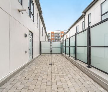 For Lease - 155 Canon Jackson Dr Drive Unit# 206, Toronto, Ontario - Photo 2