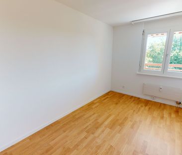 Schöne Wohnung mit grossem Balkon - Photo 1