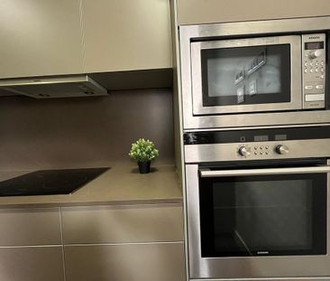 2 room luxury penthouse for rent in Valencia - Photo 2