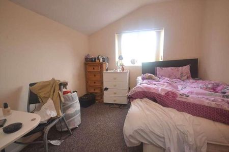 Donnington Gardens, Reading, RG1 - Photo 4