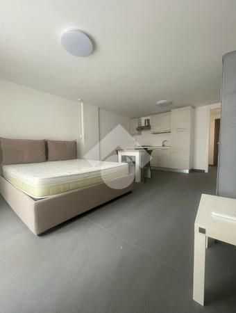 Monolocale in affitto - Photo 2