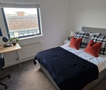 4 bedroom apartment to rent - Photo 2