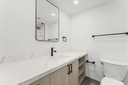 Charles West — Studio Suite - Photo 2