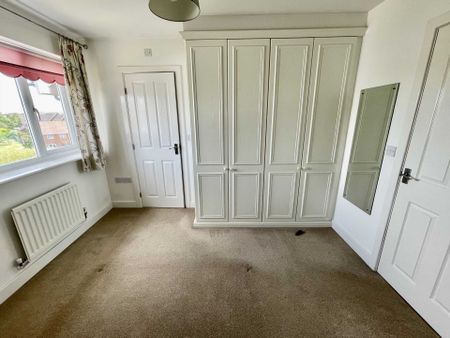 Price £1,200 pcm - Available 08/07/2025 - Unfurnished - Photo 3